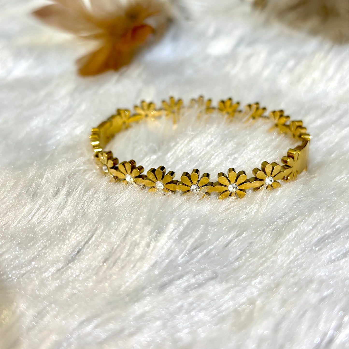 Daisy Floral Bracelet